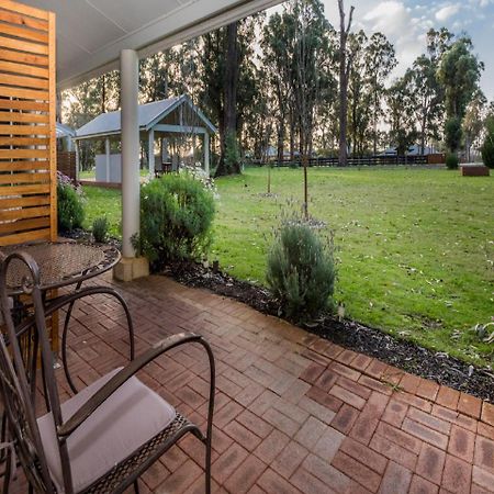 Inn The Tuarts Guest Lodge Busselton Accommodation - Adults Only Eksteriør bilde