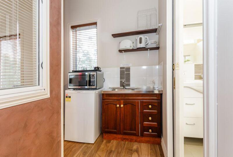 Inn The Tuarts Guest Lodge Busselton Accommodation - Adults Only Eksteriør bilde