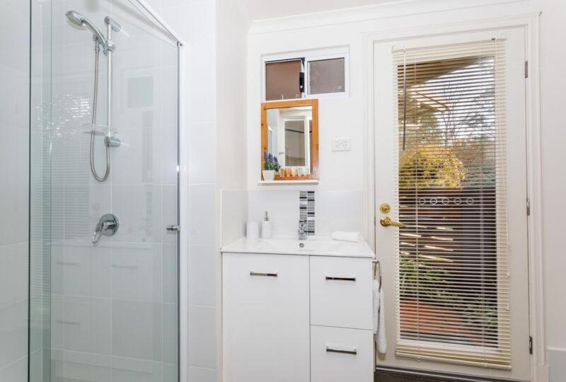 Inn The Tuarts Guest Lodge Busselton Accommodation - Adults Only Eksteriør bilde