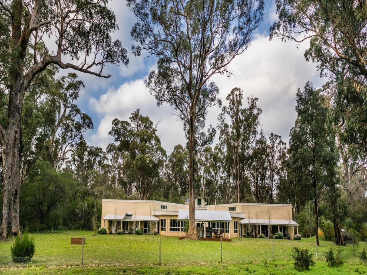 Inn The Tuarts Guest Lodge Busselton Accommodation - Adults Only Eksteriør bilde